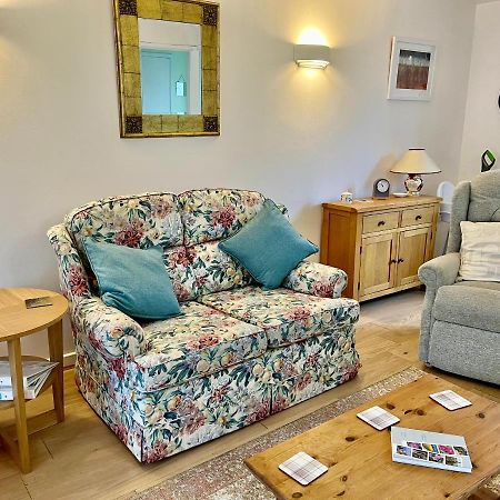 Clematis House Villa Dorchester Dış mekan fotoğraf